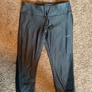 Nike Pants - Nike Dri Fir Capris Nike Pants - Nike Dri Fir Capris